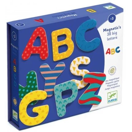 Joc cu magneti 38 Litere colorate Djeco, de la 3 ani